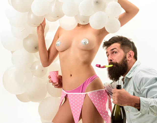 Stripteaseuse cadeau anniversaire homme
