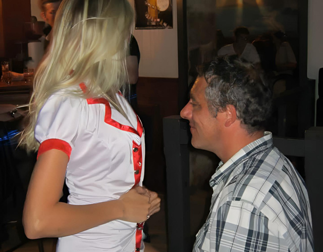 Stripteaseuse cadeau retraite