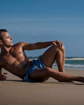 Stripteaseur La Roche-sur-Yon David 85 Vendée