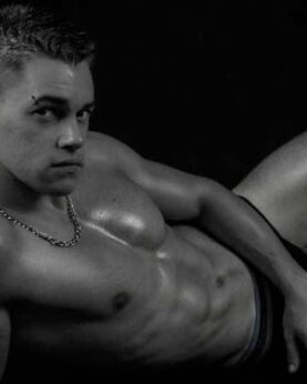 Stripteaseur Albertville